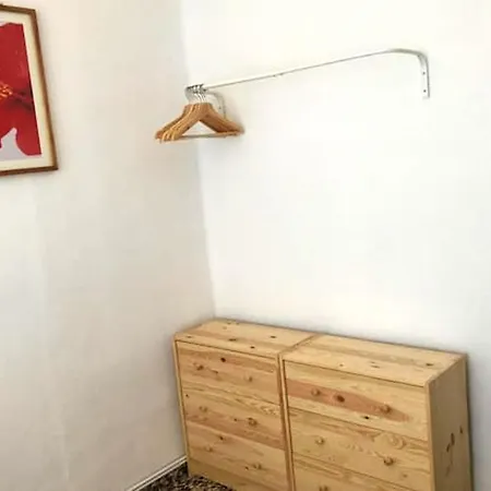 With 3 Bedrooms In With Wifi Apartman *