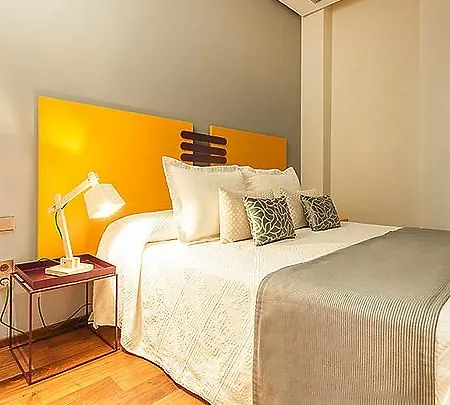Apartment Town Hall Penthouse *