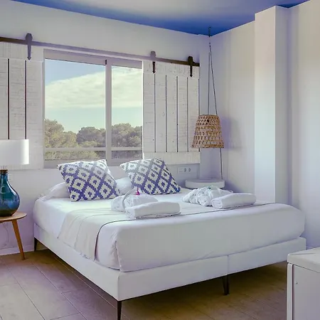 & Co. Saler Boutique Valenza