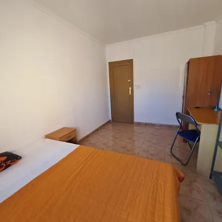 Апартаменты Apartemento Ideal Grupo Y Familia Climatisacion Y Cerca Playa . Mongrell