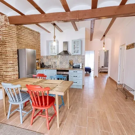 Apartament Beams & Bricks