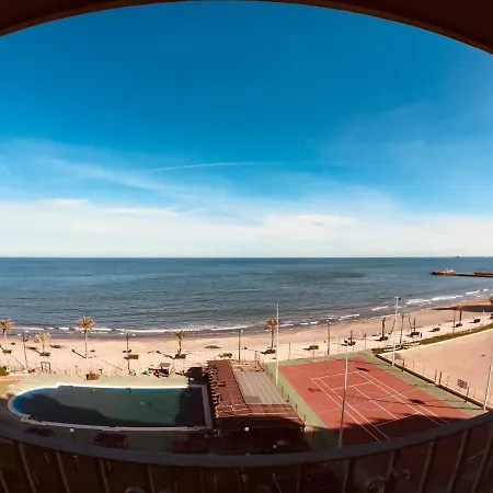 Apartamento Primera Línea De Playa. *