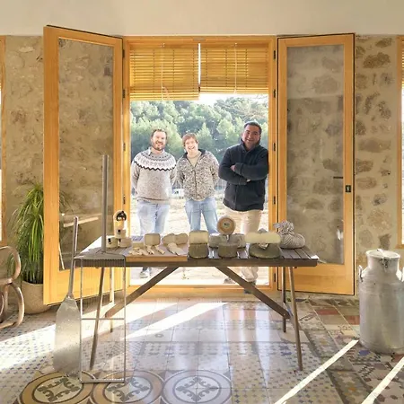 Serrano, La De Mil Suelos