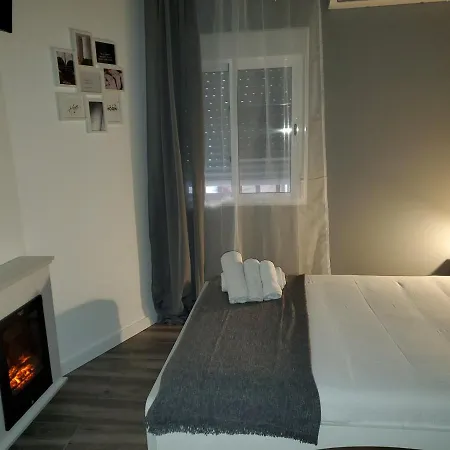 Intimo Y Acogedor Algunos Con Bañera Hidromasaje Apartamento *