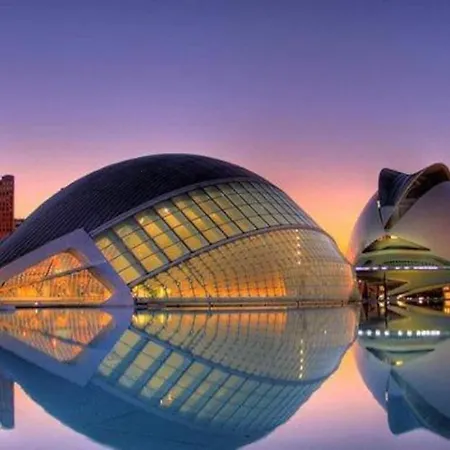 Modern&confort Premium Concept Ruzafa , דירה