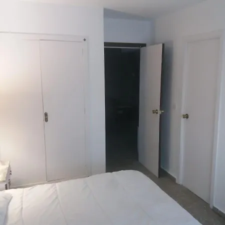 Casa De La Luz بيت ضيافة فالنسيا