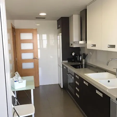 Oceanografic Apartamento Parking Wifi شقة *