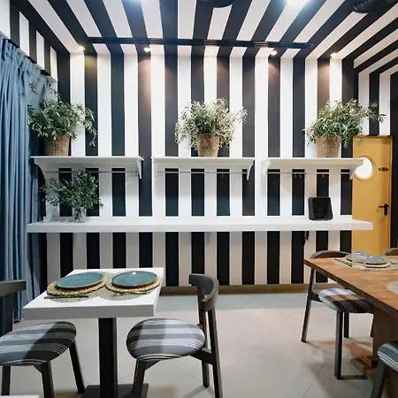 The Little Corner ベッド・アンド・ブレックファスト 4*