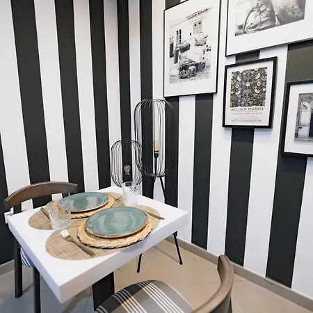 The Little Corner バレンシア