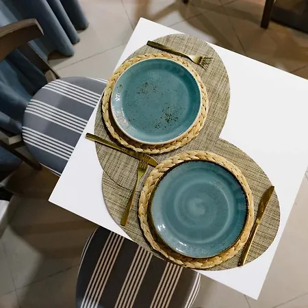 ベッド・アンド・ブレックファスト The Little Corner 4*