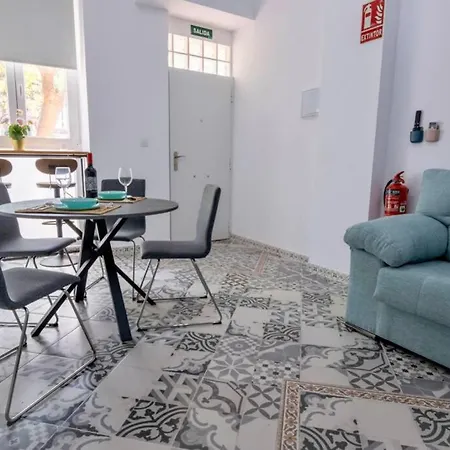 Arenas 3 Apartment *