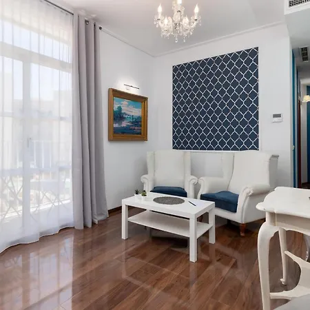 Adarve Flats