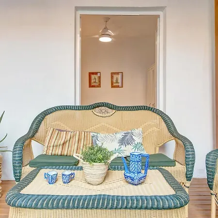 With Pool By The Beach バレンシア