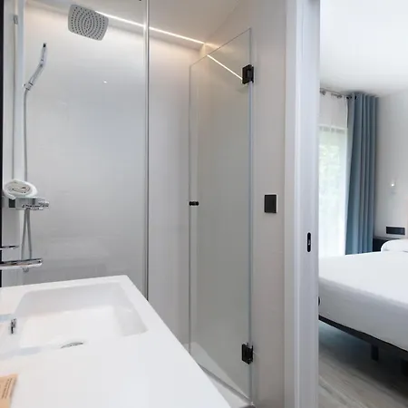 Отель Arena Zone Валенсия