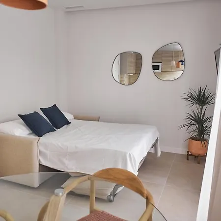 Slow Apartment
