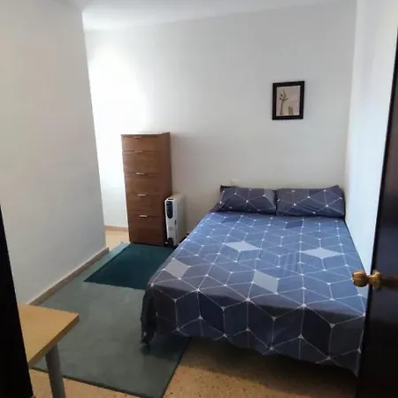 Con Cama Doble, Piso Compartido En Avenida Blasco Ibanez Casa de hóspedes