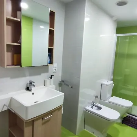 Habitación Con Cama Individual, Piso Compartido En Avenida Blasco Ibáñez