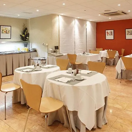 One Shot Colón Hotel