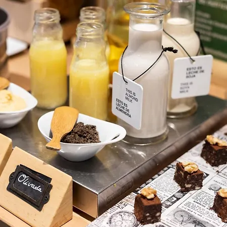 Hotel Petit Palace Plaza De La Reina Valenza