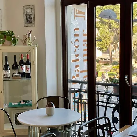 בית הארחה Balcon Al Mar 4*