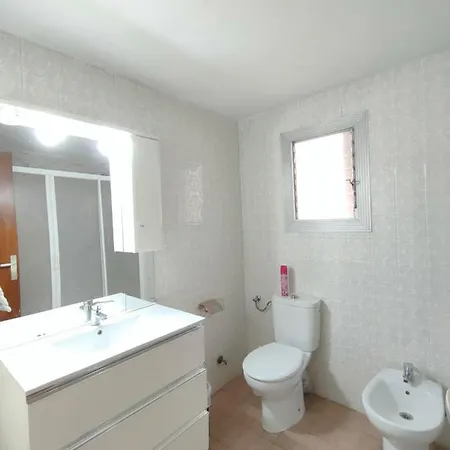 Habitacion En Alquiler, Valencia / Room For Rent, Valencia