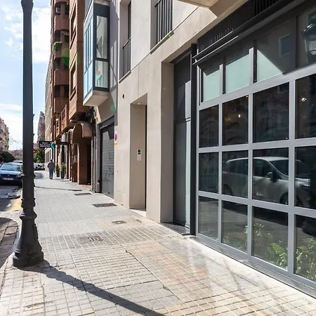 Апартаменты Encantador Loft A Un Paso Del Rio Turia *