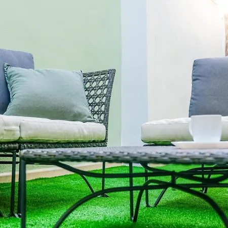 Apartmán With Fluffy Beds & Private Patio