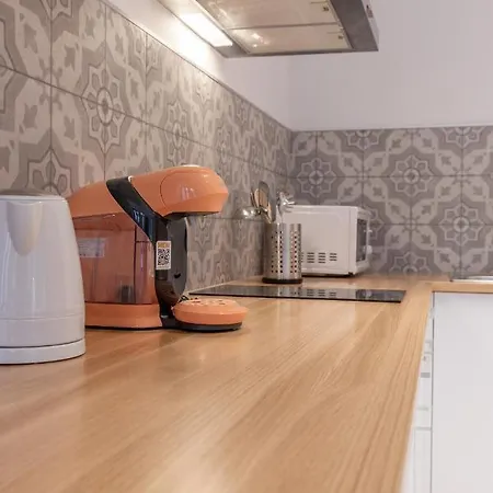 Gorgeous Close To Centre 아파트호텔 4*