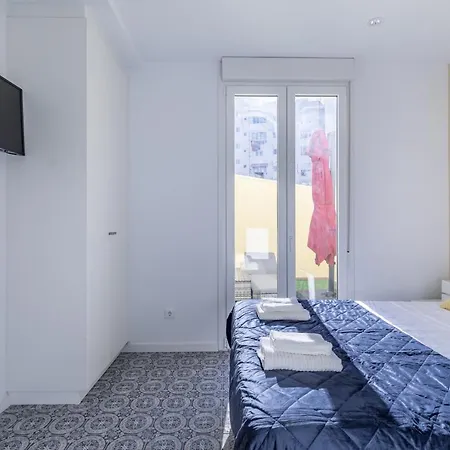 Апарт-отель Marvellous With A Large Private Terrace Валенсия