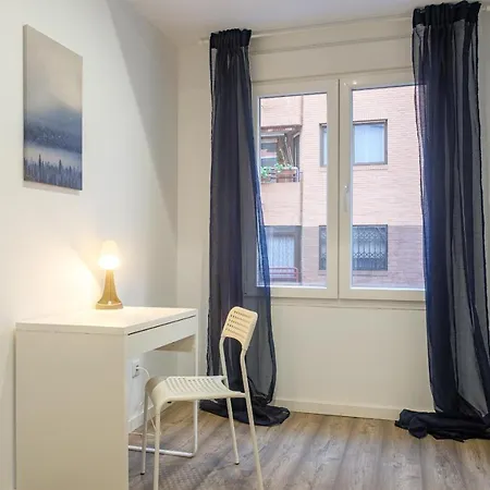 With Super Comfortable Beds Daire Valensiya