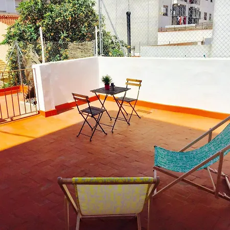 Сasa de vacaciones V. Casa Temporal Con Terraza En Capital *