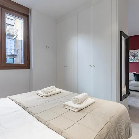 Hotel apartamentowy Modern Close To Centre 4*