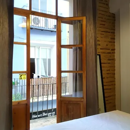 Con Encanto En Pleno Casco Antiguo Ron Valenciayole