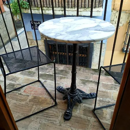 Con Encanto En Pleno Casco Antiguo Ron Valenciayole Валенсия