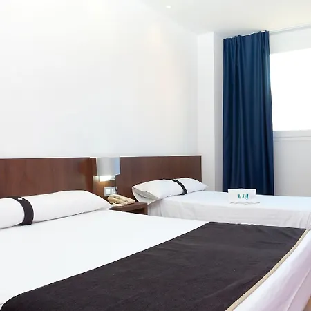 Olympia Universidades Отель 3*
