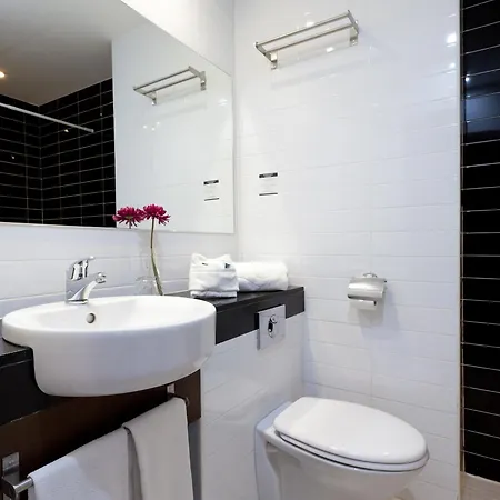 Olympia Universidades Отель