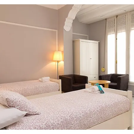 Hi Canovas Hotel *