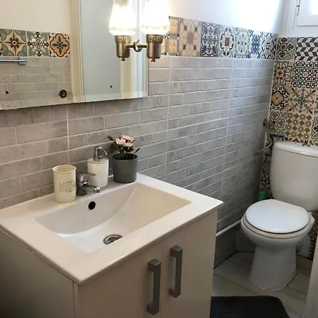 Near The Bio Parc Apartman *