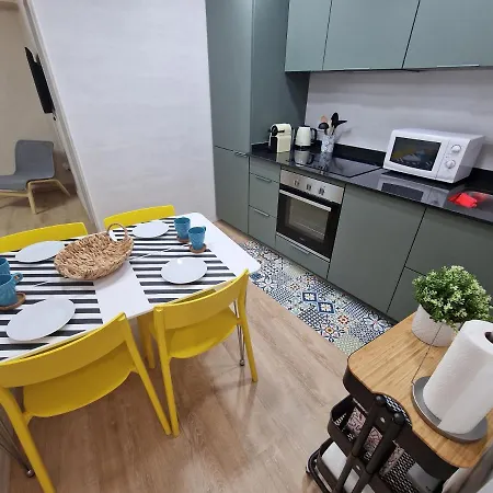 Vive Con Playa Y Metro Cerca *