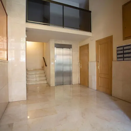 Appartement Singularstays Valero *