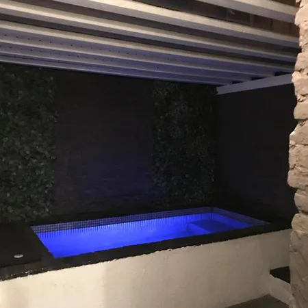 Апартаменты Pequeno Con Mini Piscina - No Climatizada
