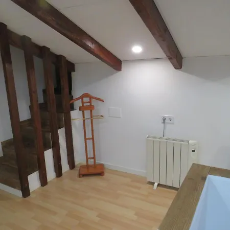 布哈迪拉公寓 *