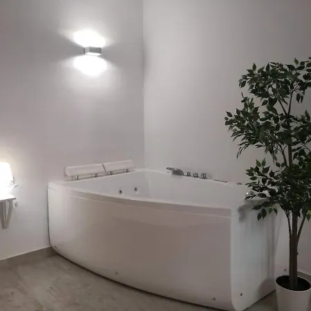 Cozy - Banera Hidromasaje Pensionat *