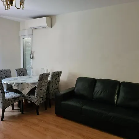 Con Bano Privado- En Casa Familiar Beatriz Valensiya