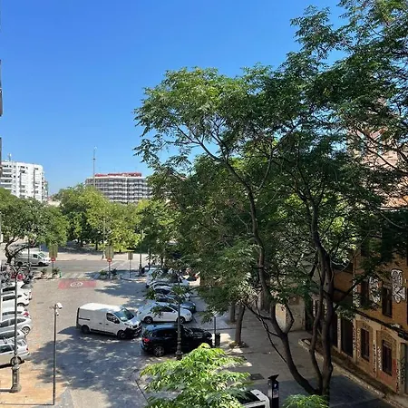 Majestic Flats Апартаменты