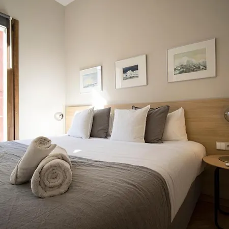 Singularstays Santa Cruz 9 * Valencia
