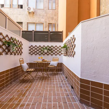 Florit Flats - The Apolo Walencja