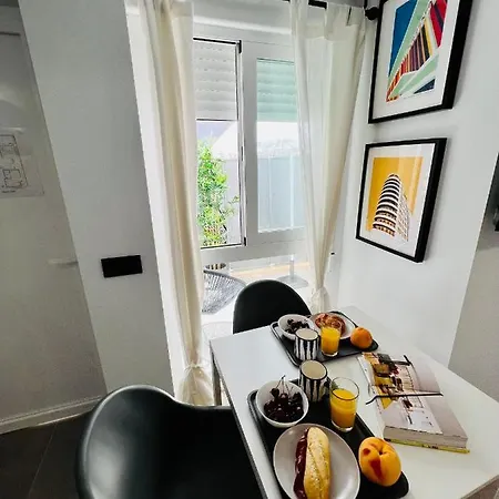 Cool Lofts Alameda Vendégház 4*