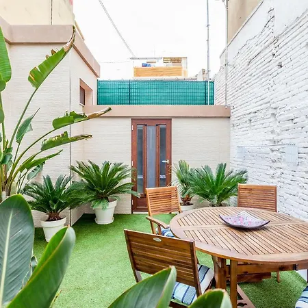 Сasa de vacaciones Casa Espectacular De Diseño Con Jardin Interior