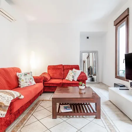 Casa Espectacular De Diseño Con Jardin Interior